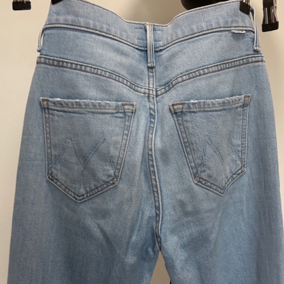 Light Blue Distressed Women Jeans 25” inseam - Picture 3 of 4